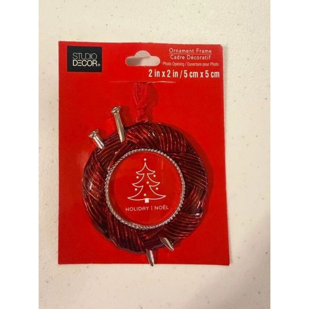 Knitting Needles/ Yarn Ball Photo Frame Christmas Ornament- NWT